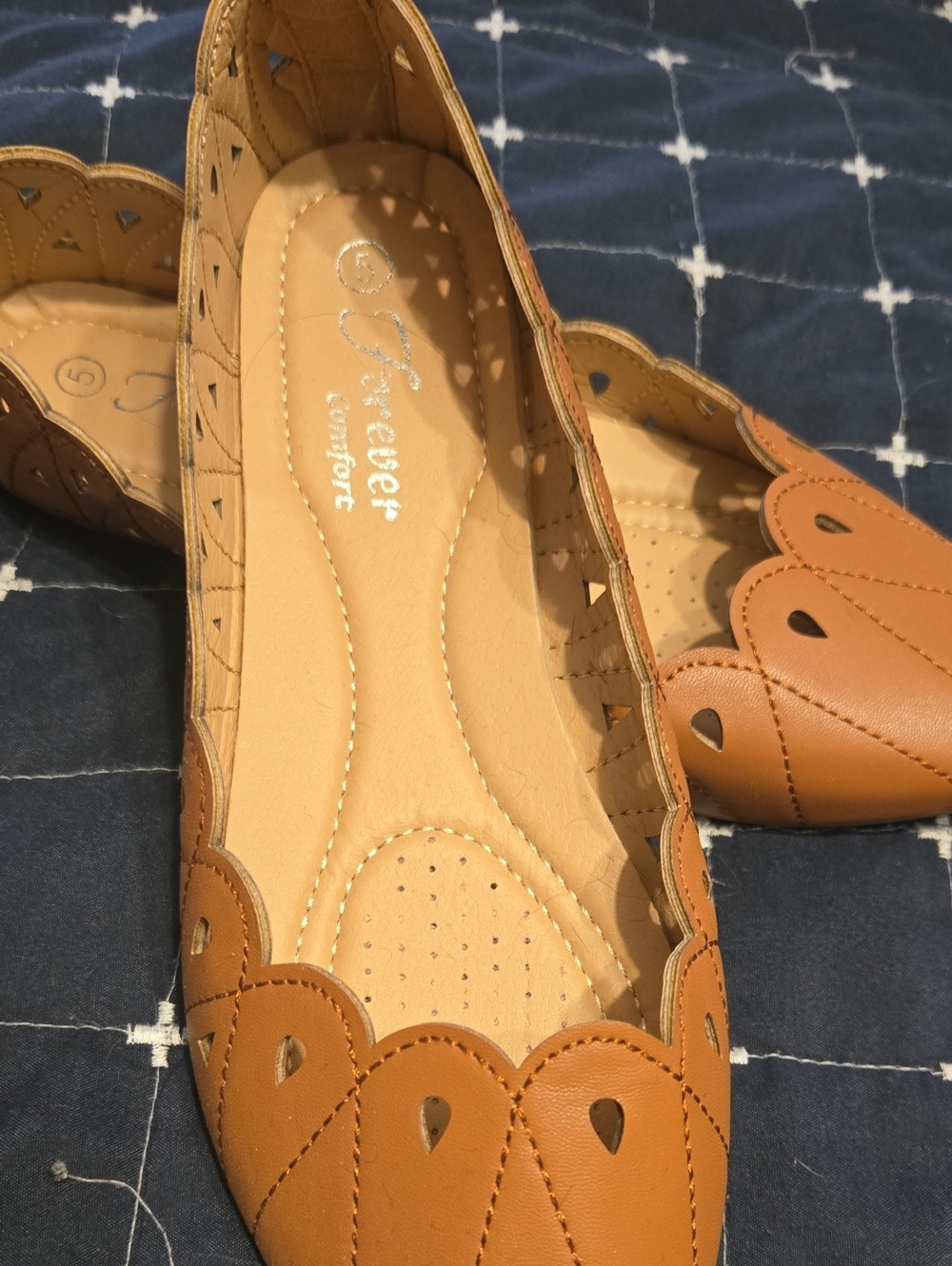 Forever 21 Tan Scalloped Laser-Cut Flats